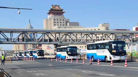 从油到电，总连续护航全国两会二十年